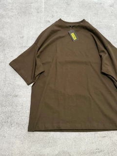 Remera lisa basic en internet