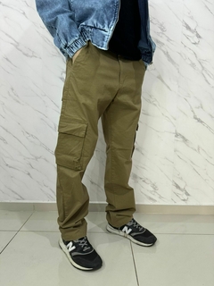 JEAN CARGO RECTO MOM en internet