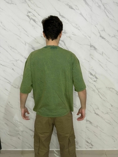 Remera Boxy Fit LISA - comprar online