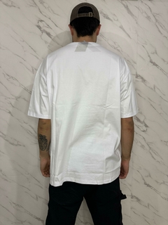 Remera oversize 16.1 handsome - comprar online