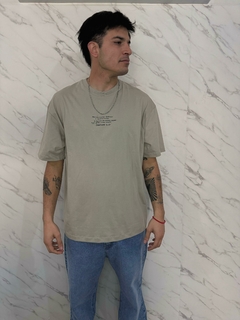 Remera oversize flowers