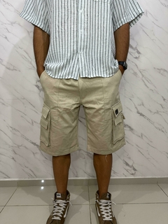 Bermuda cargo gabardina beige - comprar online