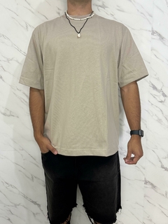 Remera premium lisa newday