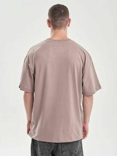 Remera premium piel durazno eldon en internet