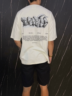 Remera Oversize medieval - comprar online