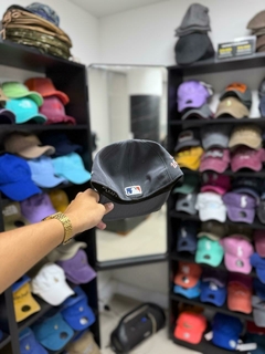 GORRA PREMIUM CERRADA - comprar online