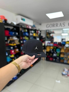 Gorra premium regulable chapita