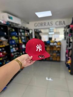GORRA PREMIUM CERRADA