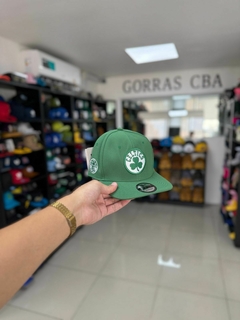 GORRA PREMIUM CERRADA