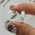 Aros de plata huggies liso en internet