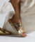 Sandália Birken Fivelas Dourada - comprar online