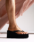 Tamanco Plataforma Flip Flop Camurça Preto