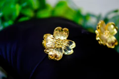 Brinco Flor na internet