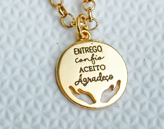 Colar Mantra ENTREGO, CONFIO, ACEITO e AGRADEÇO - comprar online