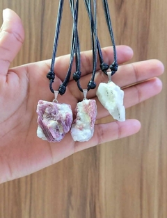 Colar de pedra turmalina rosa (unidade)