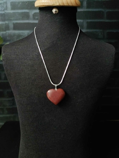 Colar Folheado , Pingente Coração Quartzo Vermelho