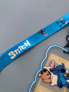 Stitch Biberón Porta Sube c/ Colgante - De Chill