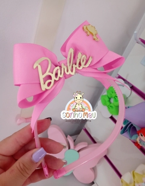 Tiara Laço em Pé Barbie