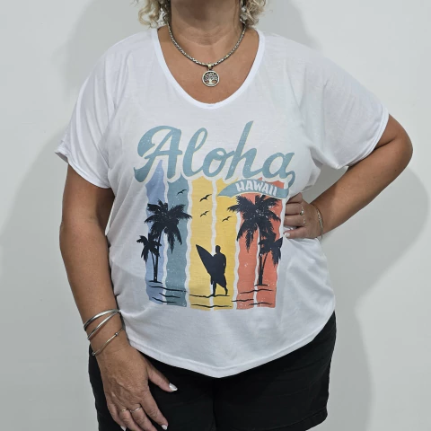 Remera -Lola- estampa "Aloha Hawaii" Surfista - comprar online