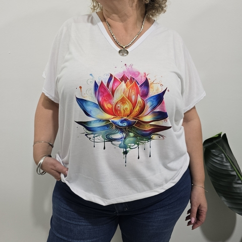 Remera -Lola- estampa Flor de loto - comprar online