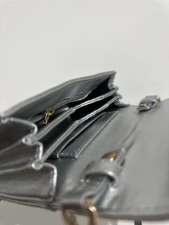 Imagen de THE CHAIN CLUTCH