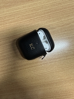 THE AIRPODS COVER