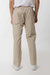 Pantalón Sastrero hombre Recto Orso Bianco, confeccionado en paper touch, con cintura plana y detalles modernos, ideal para un estilo casual y contemporáneo.