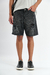 Bermuda jean mom color negro, con roturas y diseño en denim rígido, ideal para un look urbano