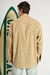 Camisa Mao lino Oasis Orso Bianco, manga larga, botones marmolados, grifa lateral, colores crudo, camel, negro, gris, talles S al XXL