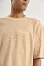 Remera Oversize Italian Orso Bianco en color tostado, moda casual y cómoda para hombre