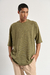Remera oversize Bow Orso Bianco, otomán, mangas ranglan, grifa marcaria lateral, colores tostado, crudo, verde, negro, talles S al XXL