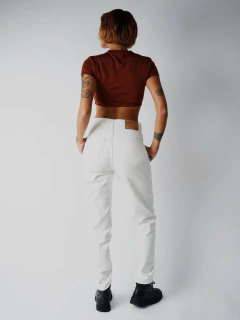 CALÇA MOM OFF WHITE CL14076 na internet