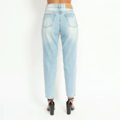 Calça Mom Lavagem Clara Cl14065 - Lady Rock | Stay Rockin' 