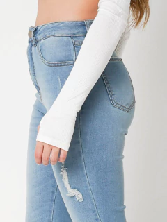 CALÇA SUPER SKINNY LAVAGEM MÉDIA BARRA RETA CL03084 - Lady Rock | Stay Rockin' 