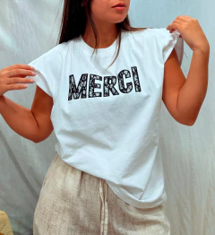 Remera Merci