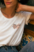 Camiseta Feminina Por onde For Floresça - comprar online