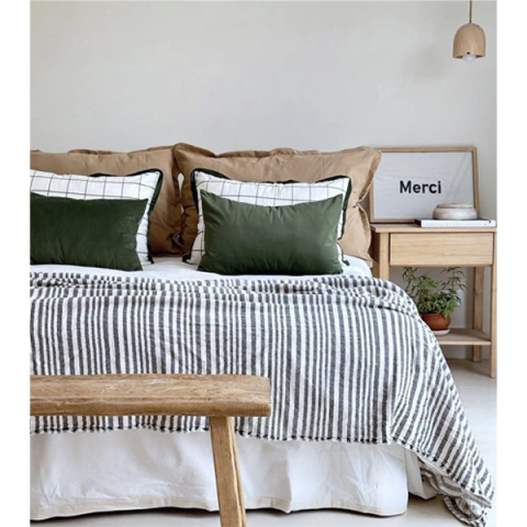 Manta Pie de Cama Rayado Gris