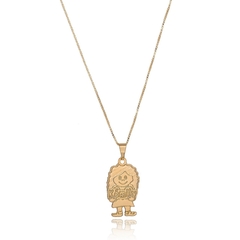 COLAR BONECOS SEGURANDO NOME PERSONALIZADO - CL131 BANHADO OURO 18K