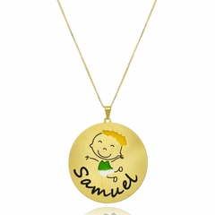 COLAR PERSONALIZADO COM DESENHO E NOME RESINADO - CL 277 BANHADO OURO 18K - comprar online