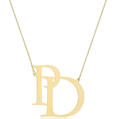 COLAR MONOGRAMA INICIAS LISAS ENTRELAÇADAS - BANHADO OURO 18K CL 608