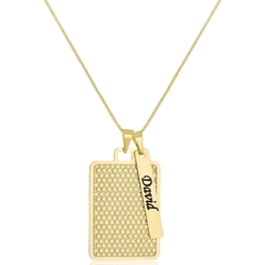 COLAR PLACA TRABALHADA COM PLACA COM NOME - CL 677 BANHADO OURO 18K