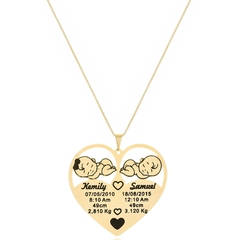COLAR CORAÇÃO COM BEBÊS E DADOS PERSONALIZADOS - CL 727 BANHADO OURO 18K