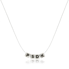 COLAR OU PULSEIRA QUADRADINHOS COLORIDOS FORMANDO NOME - CL 788