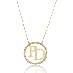 COLAR CIRCULO VAZADO COM ZIRCONIA E MONOGRAMA - CL 814 BANHADO OURO 18K