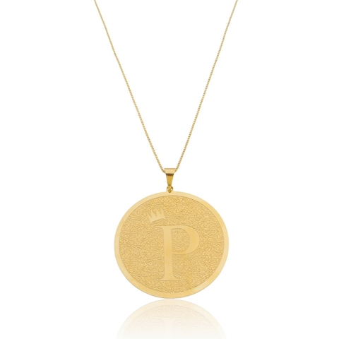 COLAR MEDALHA TEXTURIZADA GRANDE INICAL BAIXO RELEVO - CL 824 BANHADO OURO 18K