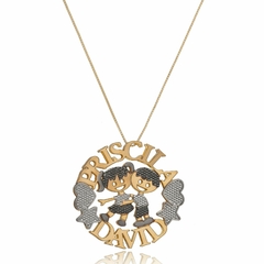 MANDALA COM BONECOS E NOME PERSONALIZADO - MD 12 BANHADO OURO 18K