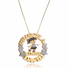 MANDALA COM NOMES PERSONALIZADOS E NOME DO FILHO NO CENTRO COM BONECO - MD 62 BANHADO OURO 18K