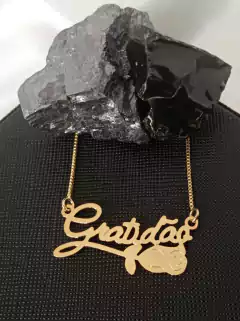 COLAR GRATIDÃO COM FLOR - BANHADO OURO 18K CL 470 - comprar online
