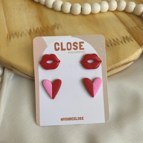 DUPLA DE BRINCOS KISS