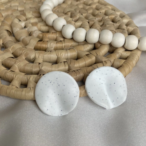 BRINCO AMASSADINHO BRANCO GRANILITE